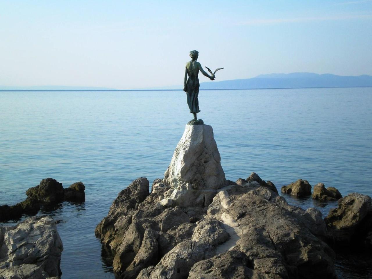 Apt Tennis Prime Location, Parking, Near Beach, Self Check-In Apartment Opatija Exterior photo